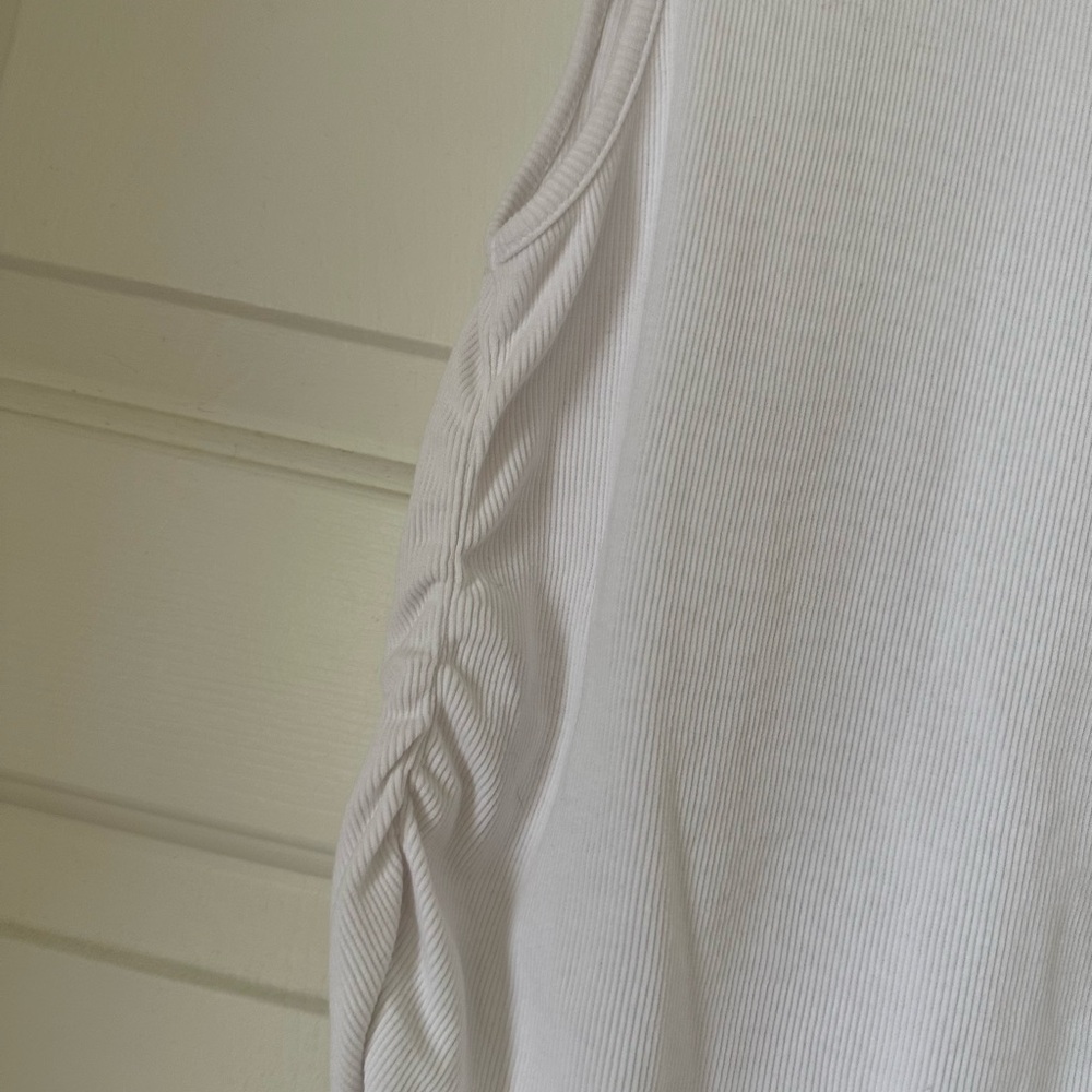 Copper Key White Ruched Side Tank - Picture 2 of 6